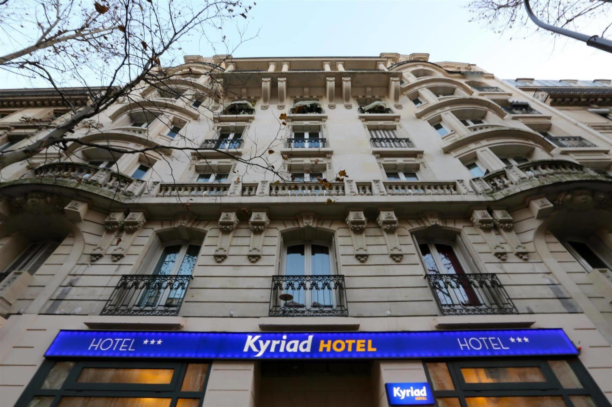 Kyriad 18 - Porte De Clignancourt - Montmartre Hotel París